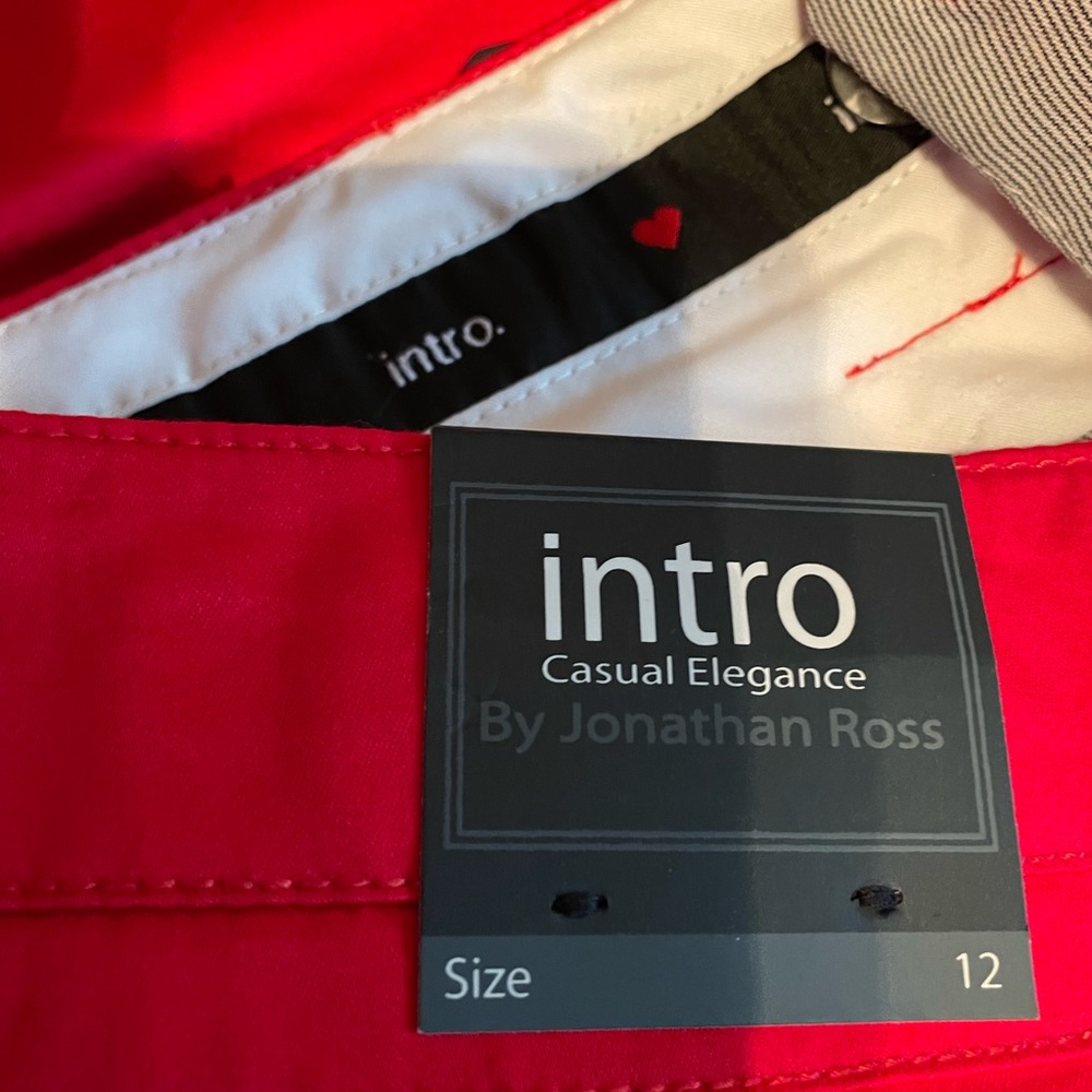 NWT INTRO Have you tried INTRO to Casual Elegance Capris? Ladies stretch Red NEW - Picture 3 of 14
